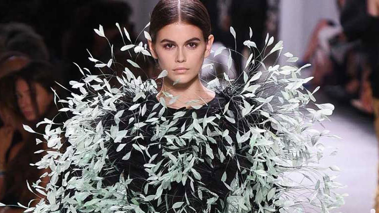 Η εβδομάδα μόδας υψηλής ραπτικής θα γίνει μέσω διαδικτύου