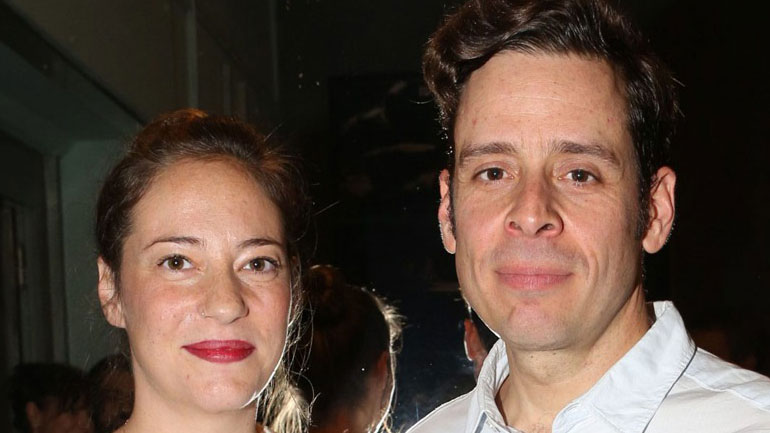 Αλεξάνδρα Ούστα: Πρωινή βόλτα με τον γιο της στη θάλασσα Αλεξάνδρα Ούστα: Πρωινή βόλτα με τον γιο της στη θάλασσα