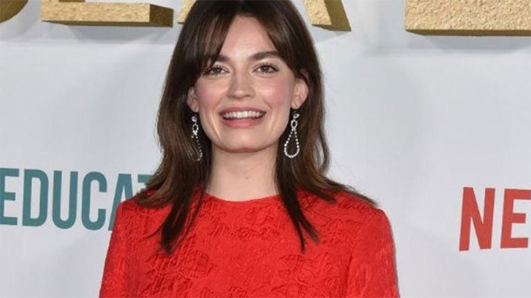 Η Έμμα Μάκεϊ θα πρωταγωνιστήσει σε ταινία με θέμα τη ζωή της Έμιλι Μπροντέ