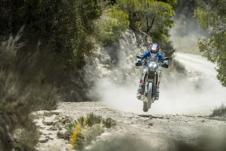 Το σίγουρο είναι ότι με ένα Ténéré 700 η ζωή σου θα αποκτήσει άλλο ενδιαφέρον.