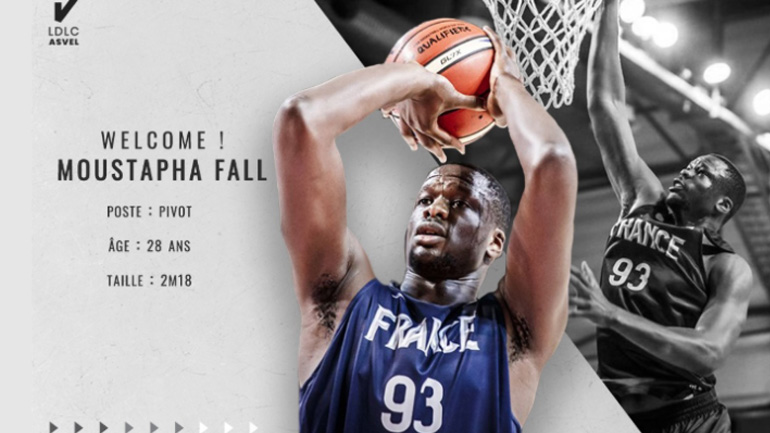 Υπέγραψε στη Βιλερμπάν ο Μουσταφά Φολ