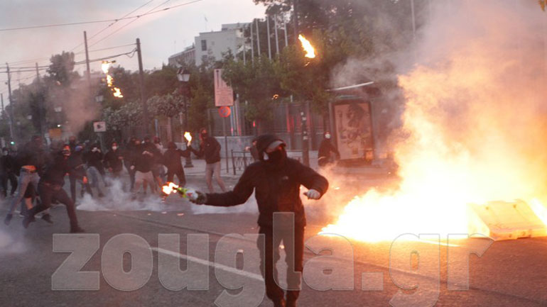 Επεισόδια στην αμερικανική πρεσβεία μετά από διαδήλωση για τη δολοφονία Φλόιντ