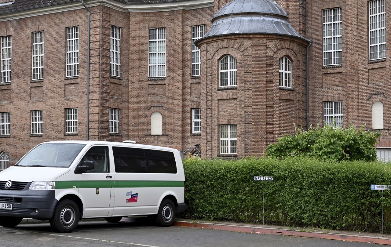 Το εξωτερικό της φυλακής στο Κίελο