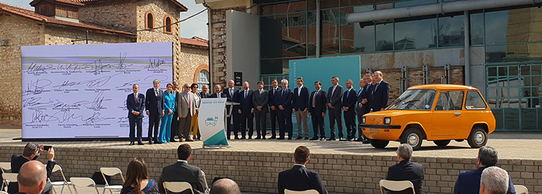 Συνολικά 19 φορείς και 2 Υπουργεία "υπέγραψαν" το εθνικό σχέδιο ηλεκτροκίνησης 