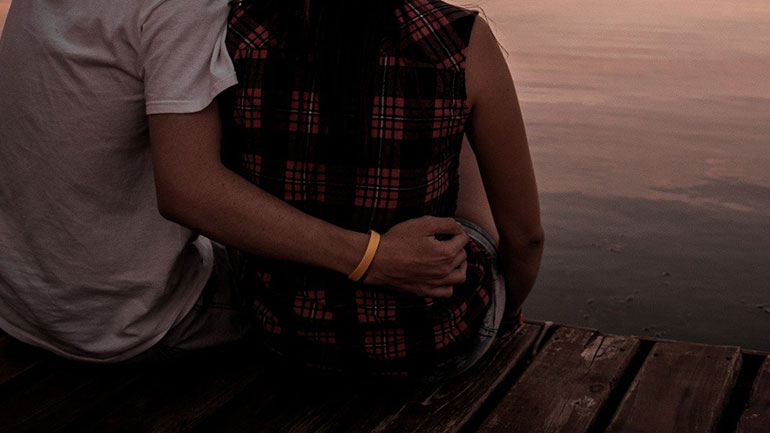 Τα «κρούσματα» βίας, σεξ και… διαζυγίων στη χώρα μας την εποχή του νέου κορωνοϊού