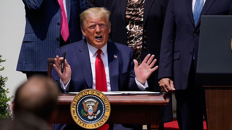 Τραμπ: Είναι μια «σπουδαία ημέρα» για τον Τζορτζ Φλόιντ