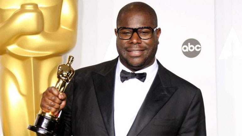 Ο Στιβ ΜακΚουίν αφιέρωσε τις δύο νέες ταινίες του στον Τζορτζ Φλόιντ