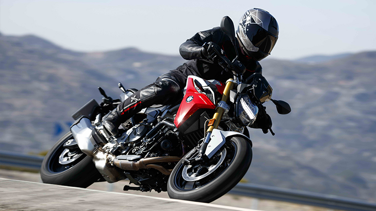 BMW F 900 R: Ένα Roadster με ικανότητες Streetfighter 