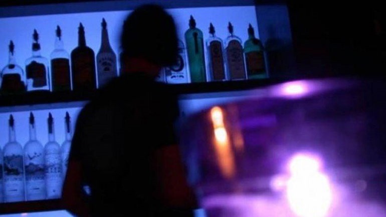 Παραβάσεις σε δύο μπαρ της Θεσσαλονίκης εντόπισε η ΑΑΔΕ