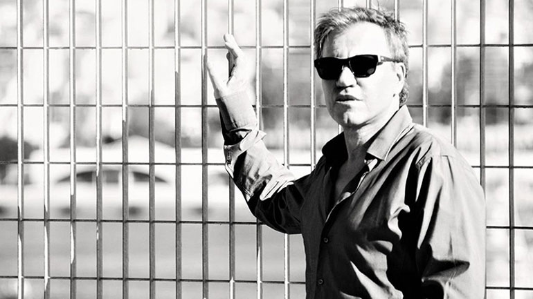 «θυμάσαι» – Το νέο τραγούδι του Ιπποκράτη Ξυλά