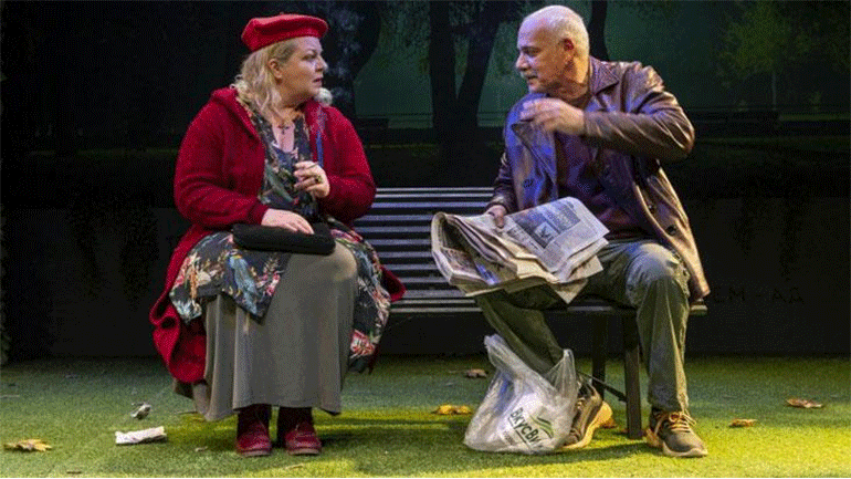 «Το παγκάκι» του Αlexander Gelman  με τους Γιώργο Κιμούλη και Φωτεινή Μπαξεβάνη σε καλοκαιρινή περιοδεία