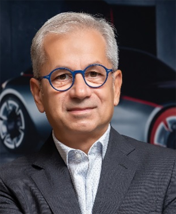 Ο Τάσος Αραμπατζής