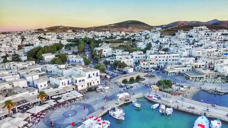 Καθίζηση στον τουρισμό της Πάρου το τριήμερο – Τα συγκριτικά στοιχεία με το 2019