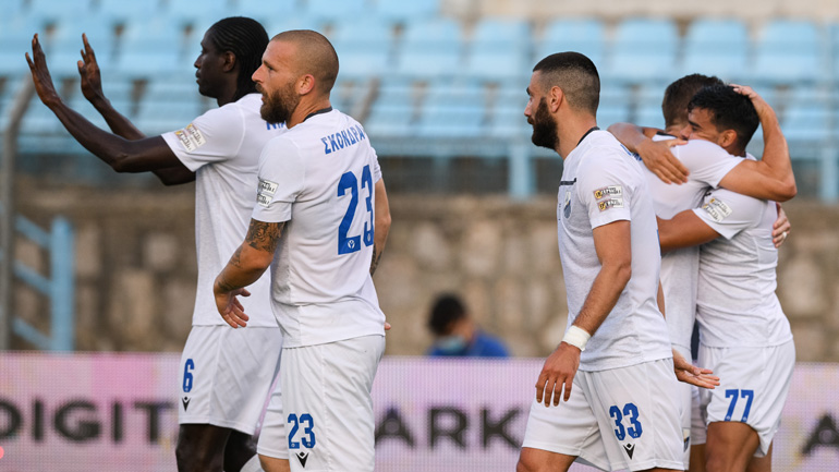 Με το… δεξί η Λαμία, 2-0 τον Παναιτωλικό