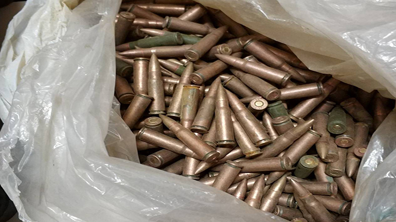 Τα όπλα συνεχίζουν να “μιλούν” στην Κρήτη – Καταιγισμός πυρών μεταξύ δύο οικογενειών