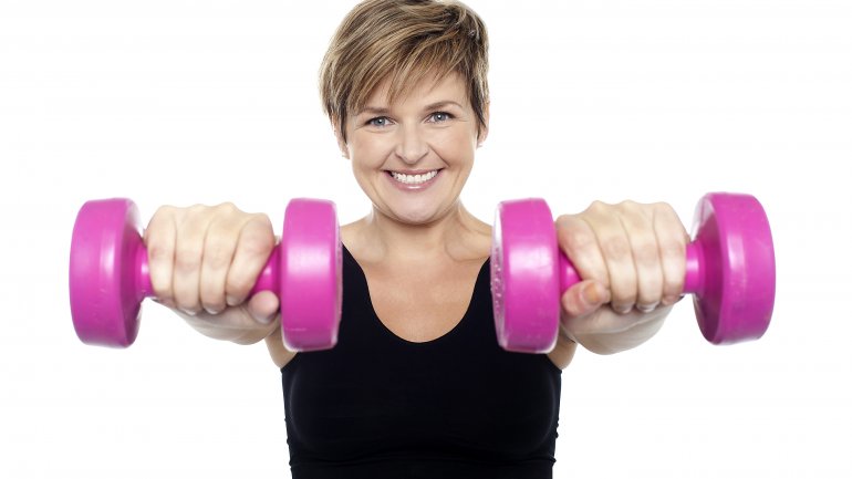 Η σωματική δραστηριότητα μπορεί να βοηθήσει στη διατήρηση της μυϊκής μάζας στη μέση ηλικία