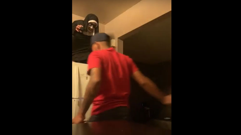 Δεν θα ξανανοίξει το ψυγείο το βράδυ