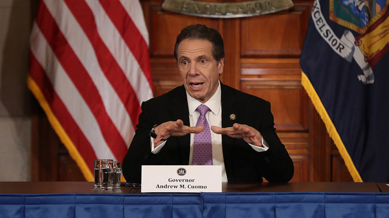 Κουόμο: «Είμαι αηδιασμένος από τον ισχυρισμό του Τραμπ για τον 75χρονο διαδηλωτή»