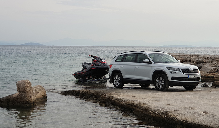 Η κατηγορία C-SUV κάλυψε το 21,9% της αγοράς στο σύνολο πενταμήνου (στη φωτο τo Skoda Kodiaq)