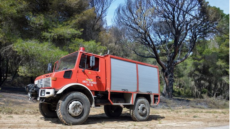 Υπό μερικό έλεγχο η πυρκαγιά στα Νεόκτιστα Ασπροπύργου