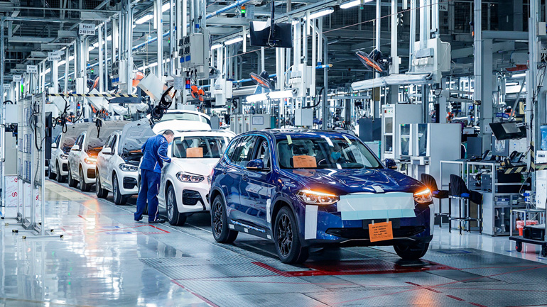 Ξεκινά η παραγωγή του πρώτου ηλεκτρικού SUV της BMW