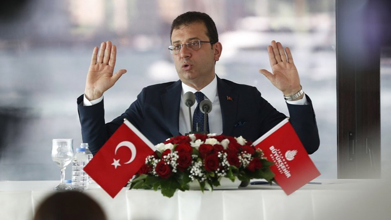 Δήμαρχος Κωνσταντινούπολης: «Η Αγιά Σοφιά δεν πρέπει να εργαλειοποιείται»