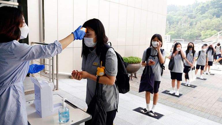 Νότια Κορέα: Επιβαρυντικοί παράγοντες επιδεινώνουν την κατάσταση ασθενών με Covid-19