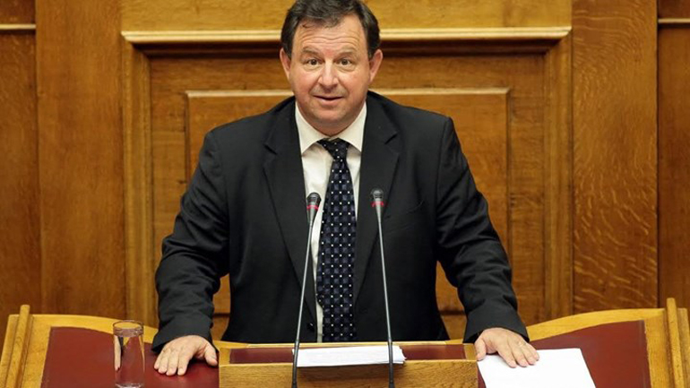 Έπεσαν οι μάσκες…