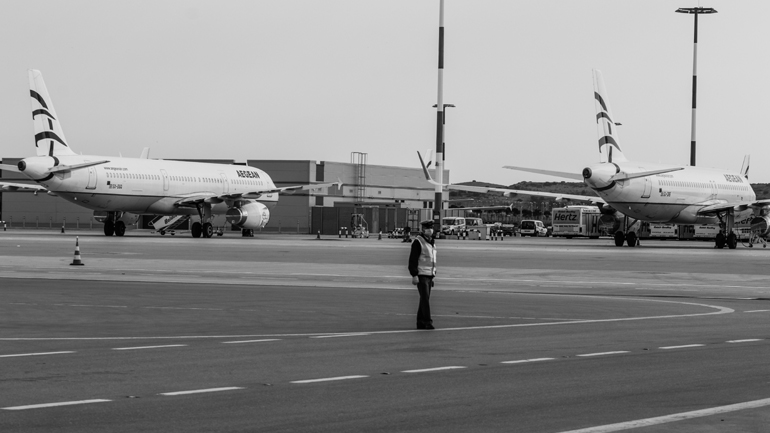 Κατακόρυφη πτώση στην επιβατική κίνηση σε όλα τα αεροδρόμια της Ελλάδας