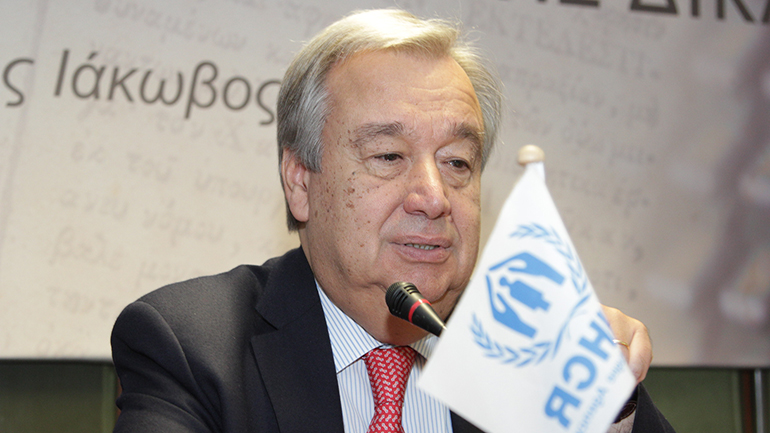 ΟΗΕ: Ο ΓΓ καλεί να διεξαχθεί ενδελεχής έρευνα για τους μαζικούς τάφους που εντοπίστηκαν στη Λιβύη. 