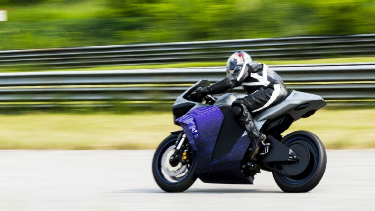 2Electron Emula: Ηλεκτροκίνηση και… διχρονίλα 