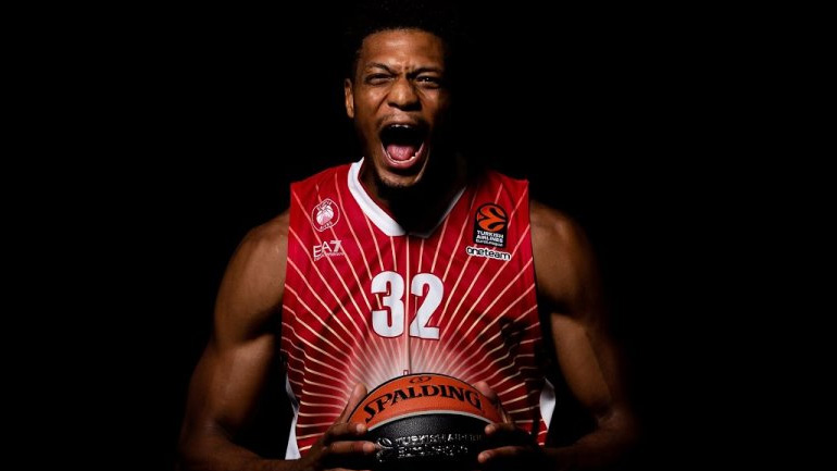 Μπάσκετ: Ανανέωσε με την Αρμάνι Μιλάνο ο Μπρουκς