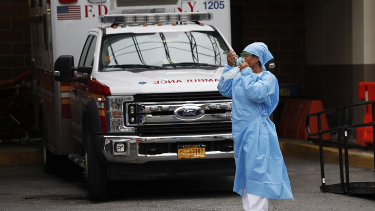 Covid-19: Στους 734  οι νέοι θάνατοι στις ΗΠΑ