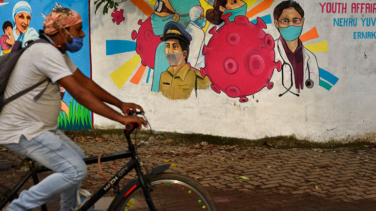 Ινδία: Τους 9.195 έφθασε ο συνολικός αριθμός των νεκρών λόγω κορωνοϊού