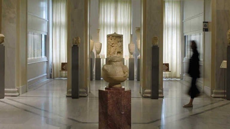 «Ανοίγουν» αερομεταφορές, εποχικά καταλύματα και μουσεία