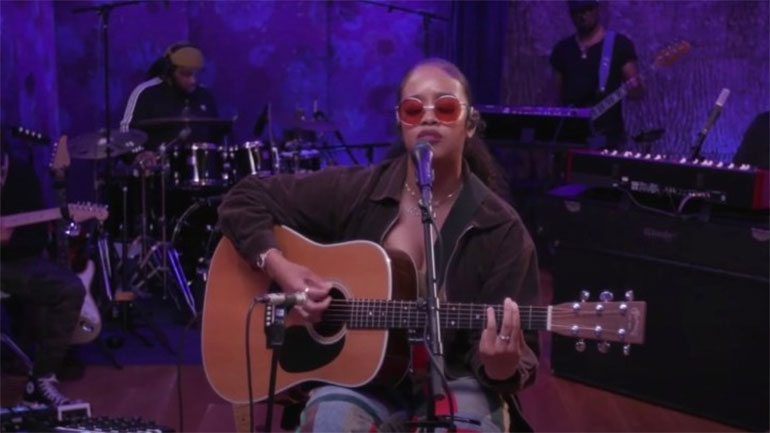 Η H.E.R. ερμηνεύει νέο τραγούδι με τίτλο «I Can’t Breathe»