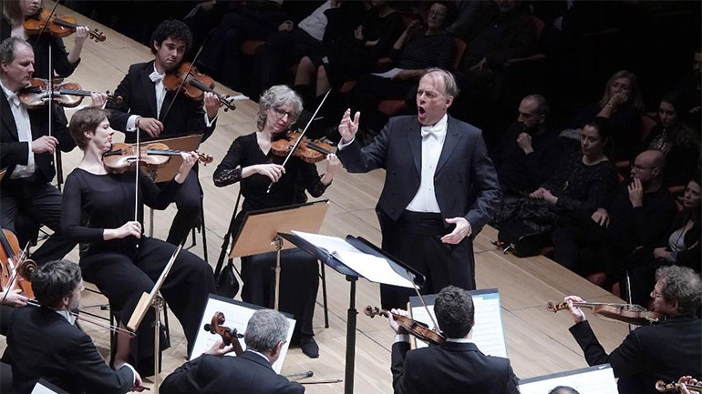 Μegaron Online – Το συγκλονιστικό Ρέκβιεμ του Μότσαρτ από το Σύνολο και τη Χορωδία Μπαλτάζαρ Νώυμαν