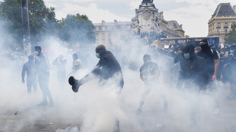 Βανδάλισαν προτομή του στρατηγού ντε Γκολ στη Γαλλία