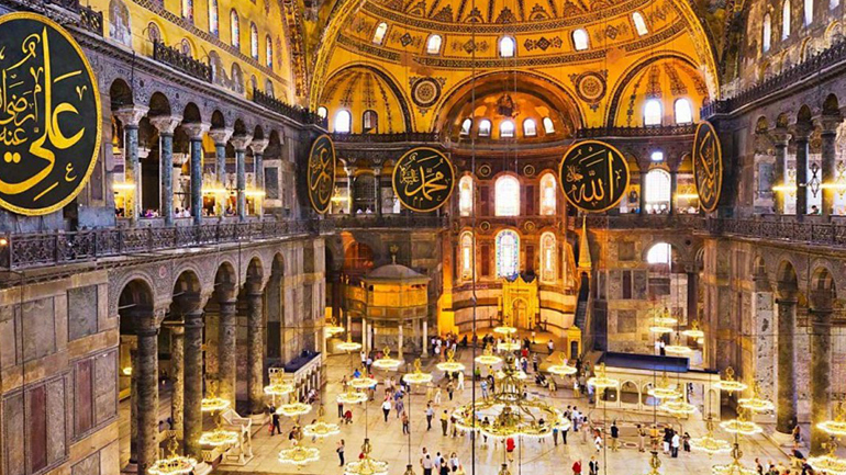 Ετοιμάζουν αλλαγή καθεστώτος για την Αγια-Σοφιά Ετοιμάζουν αλλαγή καθεστώτος για την Αγια-Σοφιά