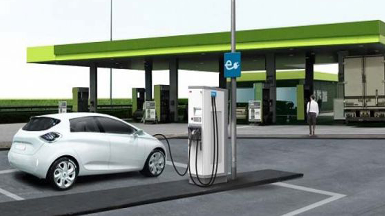 Αυξάνονται τα σημεία φόρτισης των ηλεκτρικών αυτοκινήτων