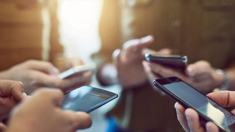 ΕΕ: Συμφωνία των κρατών μελών για την ιχνηλάτηση επαφών και αποστολή ειδοποιήσεων μέσω κινητών συσκευών