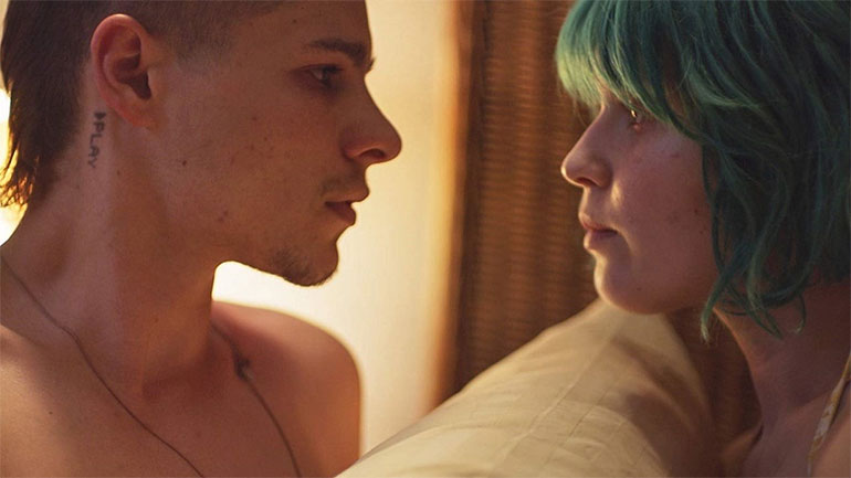 «Babyteeth» – Μια ταινία ενηλικίωσης της Σάνον Μέρφι με την Ελίζα Σκάνλεν