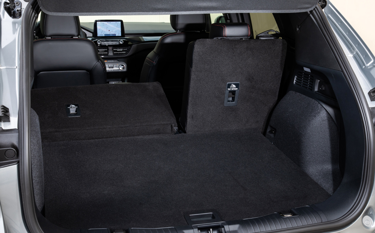 Διαθέτει τον μεγαλύτερο χώρο για τα πόδια και το μεγαλύτερο πορτμπαγκάζ