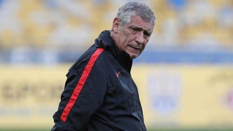 Παραμένει στον πάγκο της Πορτογαλίας ο Φερνάντο Σάντος