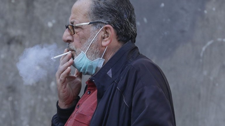 Κάπνισμα και COVID-19: Tα πρόσφατα δεδομένα