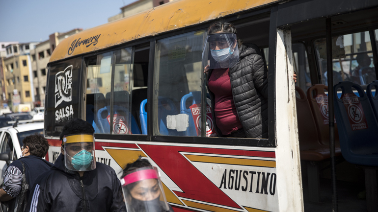 Κορωνοϊός: 196 νέοι θάνατοι και 4.164 νέα κρούσματα στο Περού