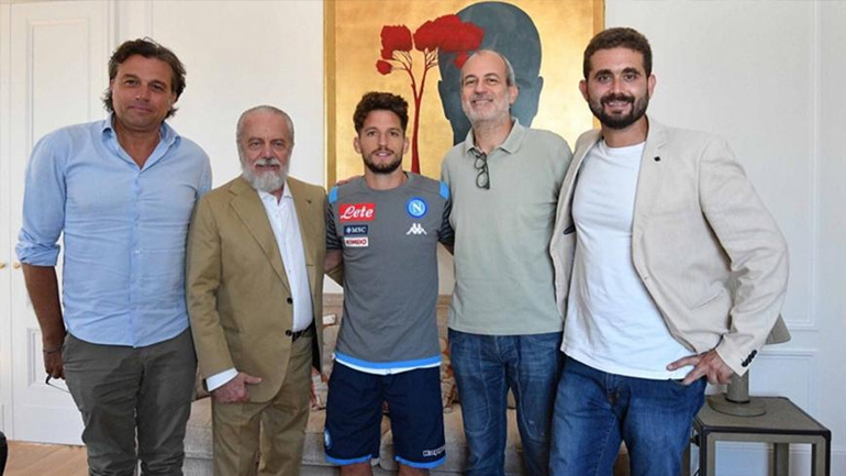 Ανανέωσε με τη Νάπολι ο Μέρτενς