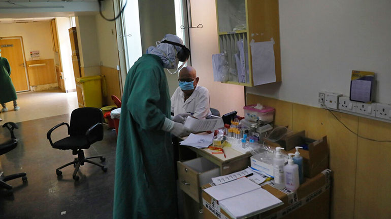 Ινδία: Επιπλέον 2.000 νεκροί από κορωνοϊό