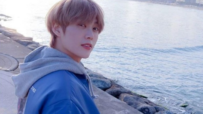 Πέθανε σε ηλικία 28 ετών ο τραγουδιστής της K-pop, μέλος των TST, Yohan