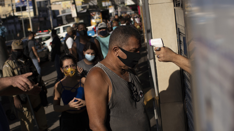 Covid-19: 1.269 νέοι θάνατοι και 32.188 νέα κρούσματα στη Βραζιλία